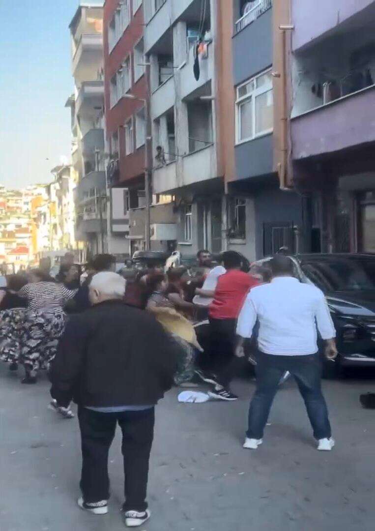 Genç kadının intikamı acı oldu! Evli olduğunu öğrendiği eski sevgilisine tornavida sapladı 5